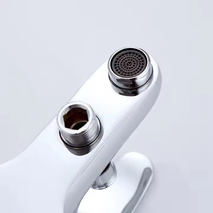 Včetně bateriové lázně, sprchy a hadice, slitina, keramická kazeta, chrom, CD001