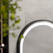 LED zrcadlo Helmut Senzor odmlžování, hodiny a teplota 50x90 cm černý rám broušený Marcello Funghi