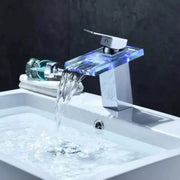 Baterie Washbasin, slitina a sklo, chrom, RGB světlo, změna barvy v závislosti na teplotě vody, OD3013