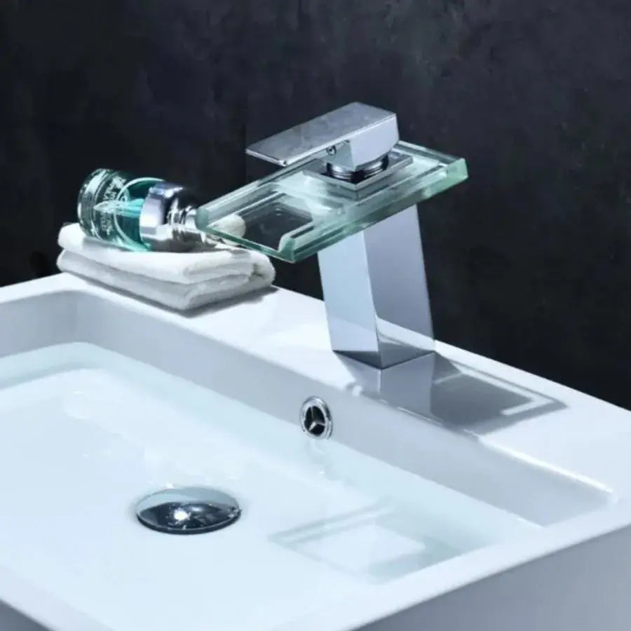 Baterie Washbasin, slitina a sklo, chrom, RGB světlo, změna barvy v závislosti na teplotě vody, OD3013
