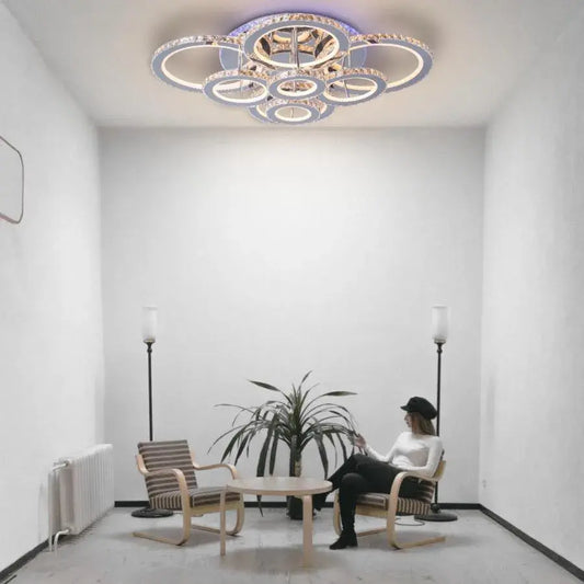 LED lustr s dálkovým ovládáním a krystalem LIA RGB 182W, 8 kruhů, studené/teplé/neutrální světlo, stmívatelný, lesklá chromová bílá