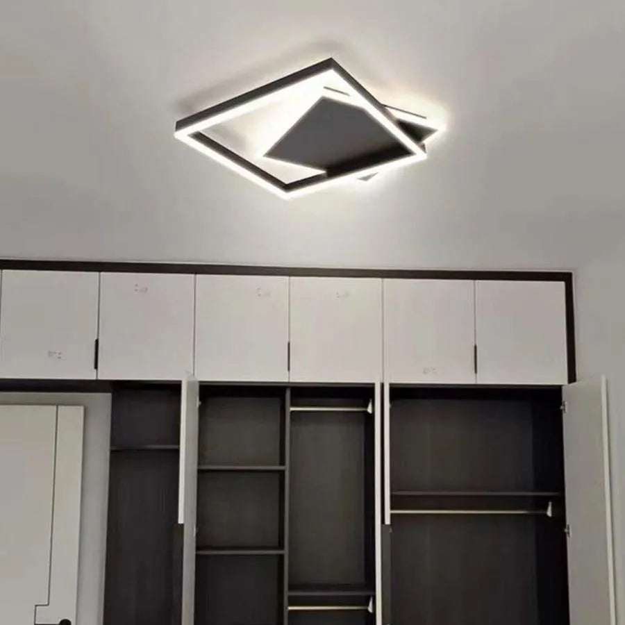 LED lustr s dálkovým ovládáním SCIOSO 104W, Studené/Teplé/Neutrální světlo, Stmívatelné, Černá