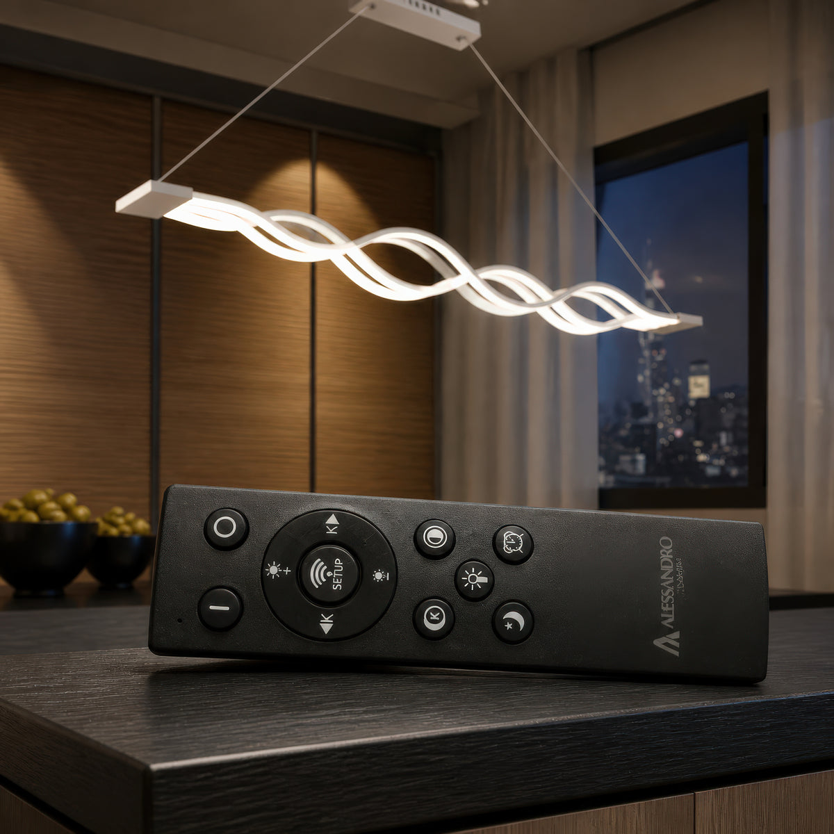LT100WH — LT100WH - 2. REMOTE SHOW.jpg