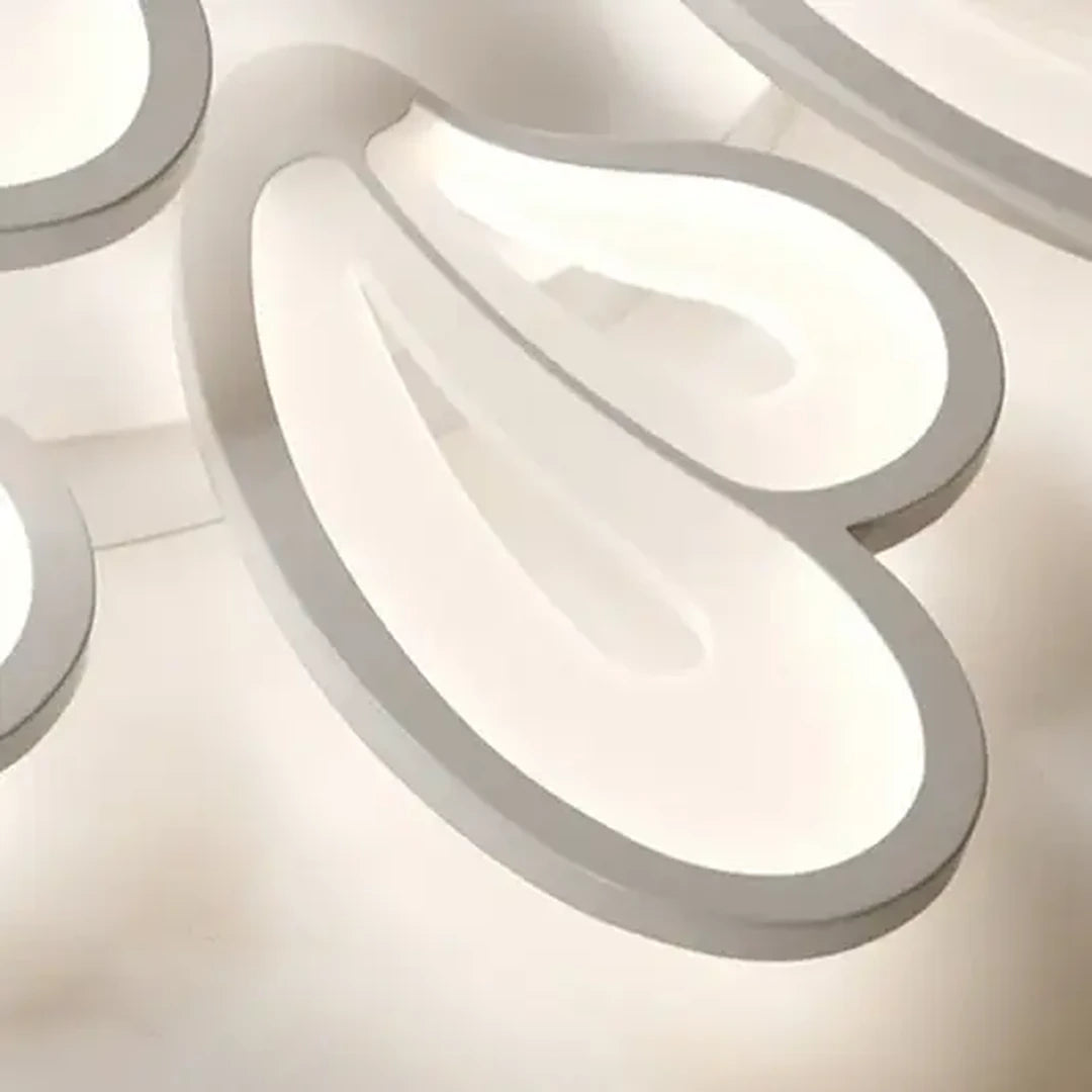 LED lustr s dálkovým ovládáním BLOSSOM 95W, 5 okvětních lístků, studené/teplé/neutrální světlo 3000K/4000K/6000K, stmívatelné, bílé, kovové a akrylové LED lustry s dálkovým ovládáním Výchozí název Alessandro Design