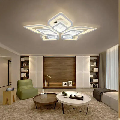 LED lustr s dálkovým ovládáním DALIA 96W, 5 okvětních lístků, Studené/Teplé/Neutrální světlo, Stmívatelné, Bílá