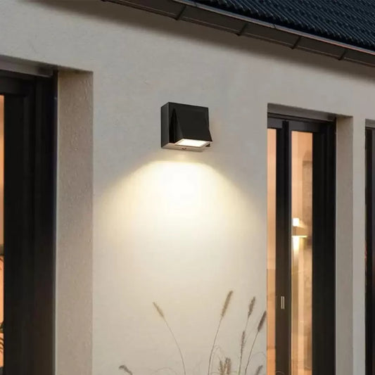 Použijte exteriér LED Matthias 5W Black