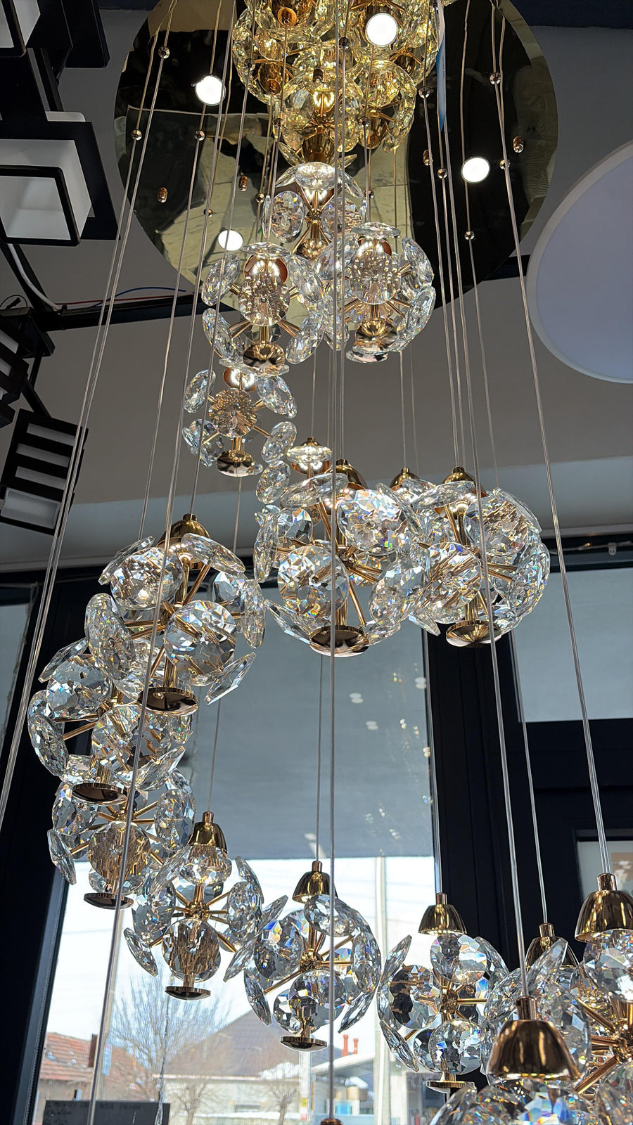 Křišťálový LED lustr KILKENNY Culmino, 144W, neutrální světlo, průměr 60cm, zlatý