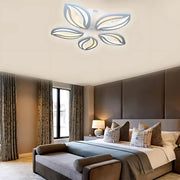 LED CHANDIER s dálkovým ovládáním orchideje, 65W, 5 okvětních lístků, studené/horké/neutrální světlo, nestabilní, bílé