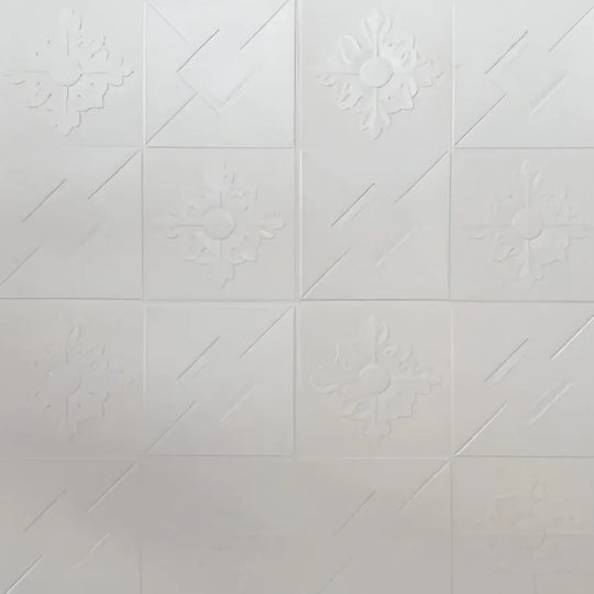 Sada 10x samolepicí 3D tapety z měkké pěny, 70cmx70cmx2mm, bílá 3D tapeta Výchozí název Alessandro Design